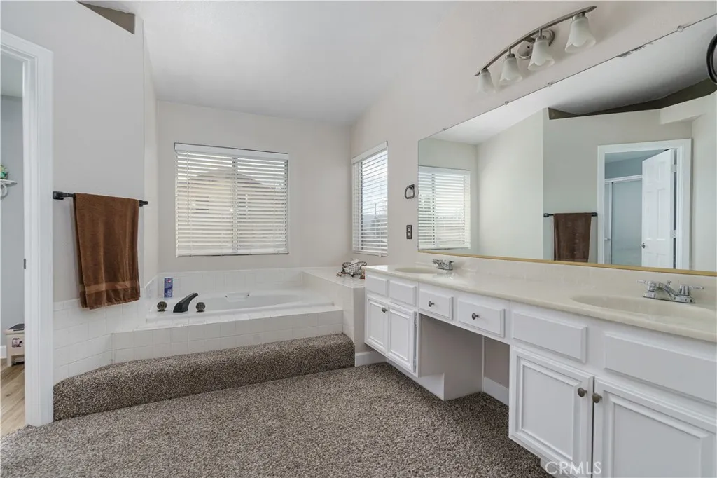44047 Colony Court, Lancaster, California 93536 home-pic-30
