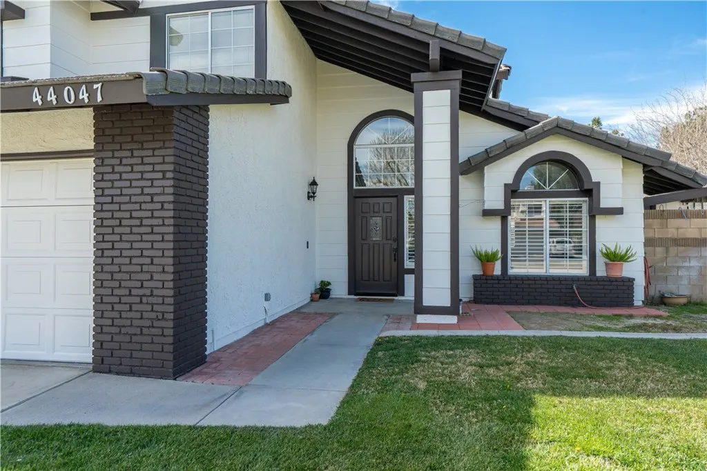 44047 Colony Court, Lancaster, California 93536 home-pic-6