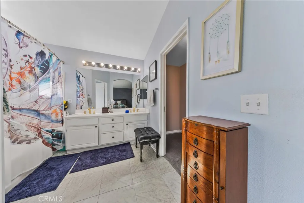 34711 Sunlight, Yucaipa, California 92399 home-pic-18