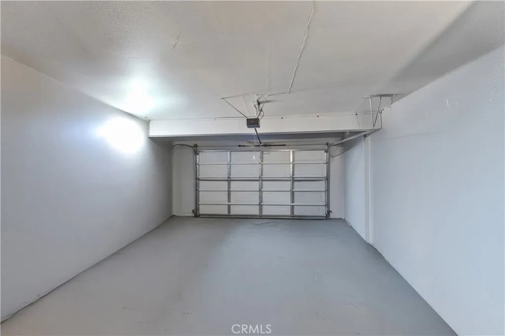 34711 Sunlight, Yucaipa, California 92399 home-pic-15
