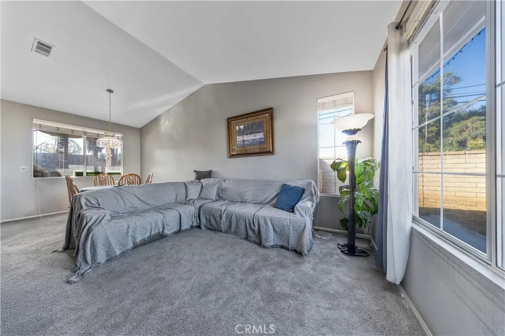 34711 Sunlight, Yucaipa, California 92399 home-pic-6