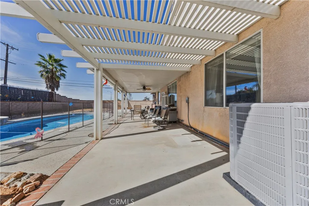 34711 Sunlight, Yucaipa, California 92399 home-pic-25