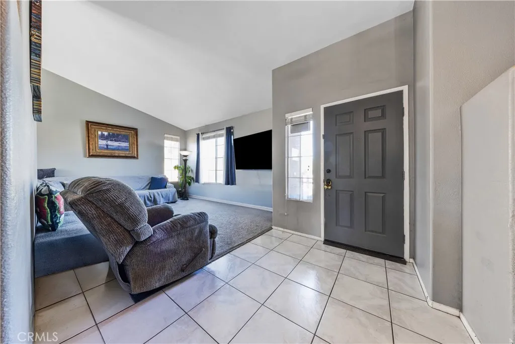 34711 Sunlight, Yucaipa, California 92399 home-pic-3