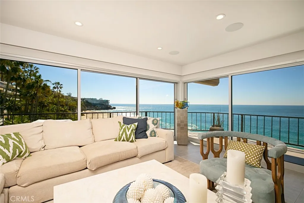 31423 Coast P5, Laguna Beach, California 92651 home-pic-36