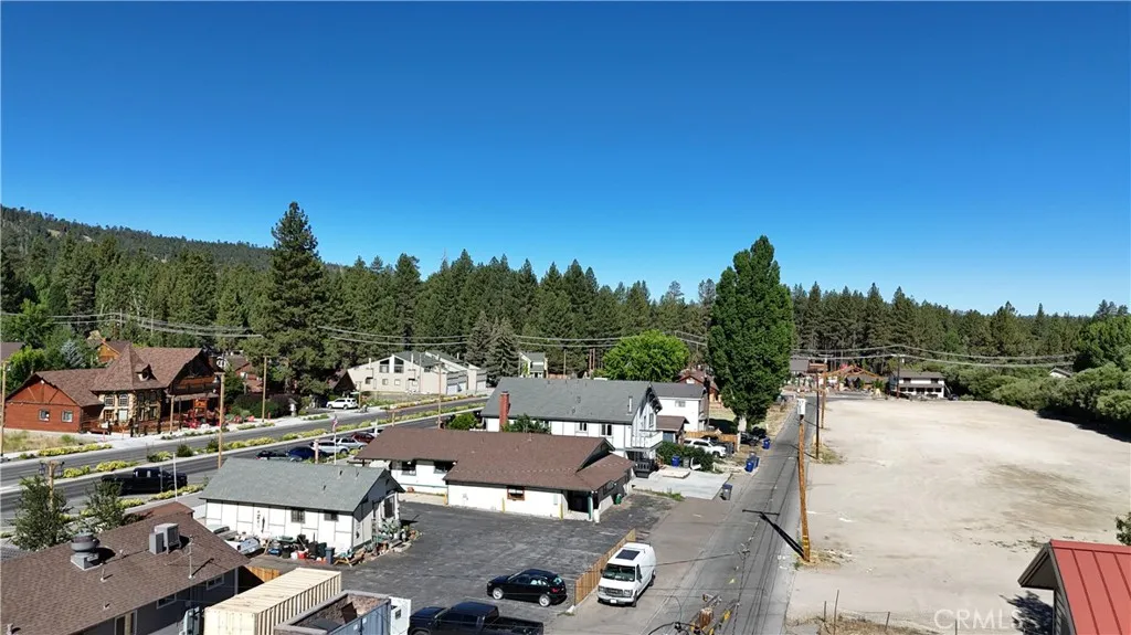 42598 Moonridge Road, Big Bear Lake, California 92315 home-pic-8