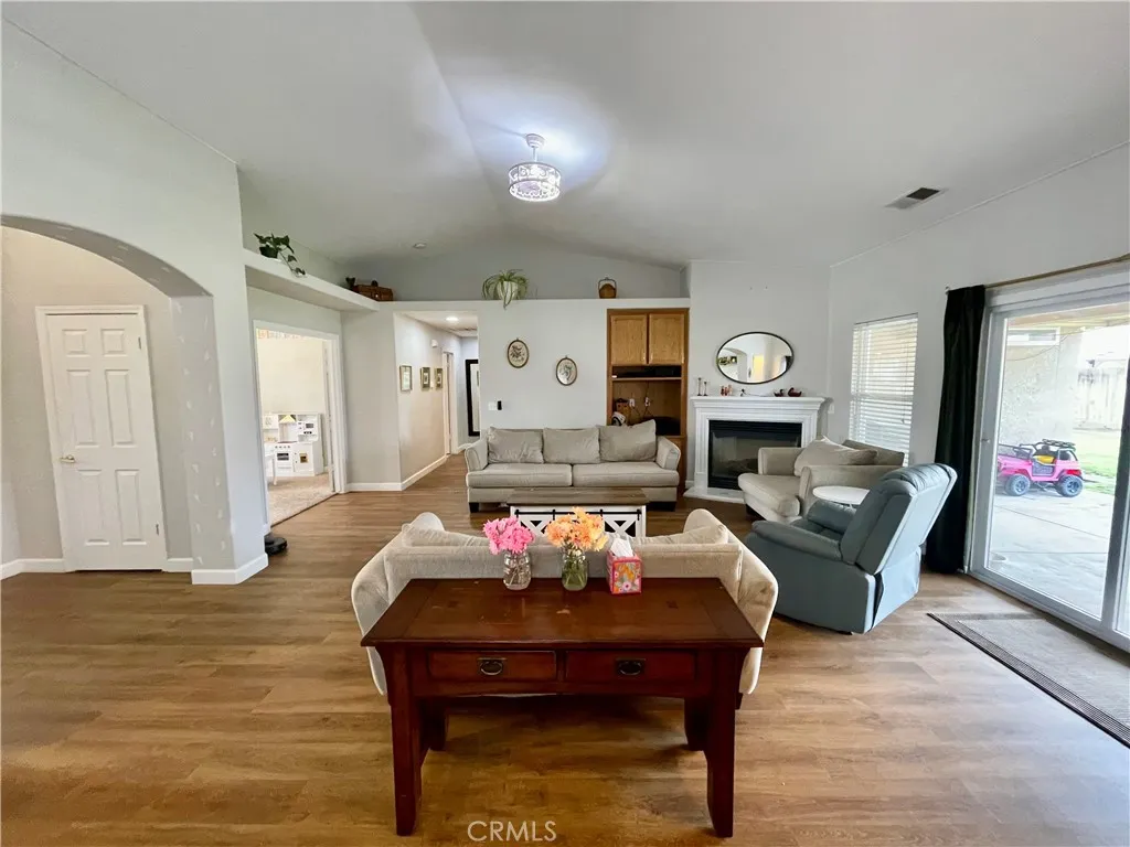 443 S Park, Kerman, California 93630 home-pic-6