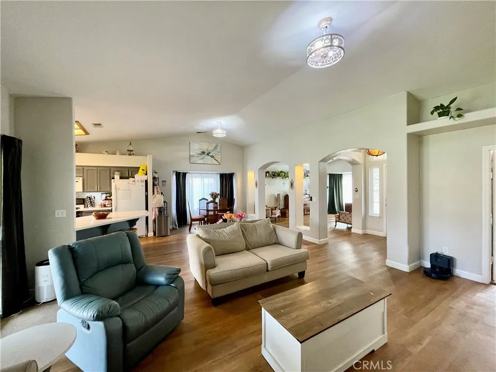 443 S Park, Kerman, California 93630 home-pic-7