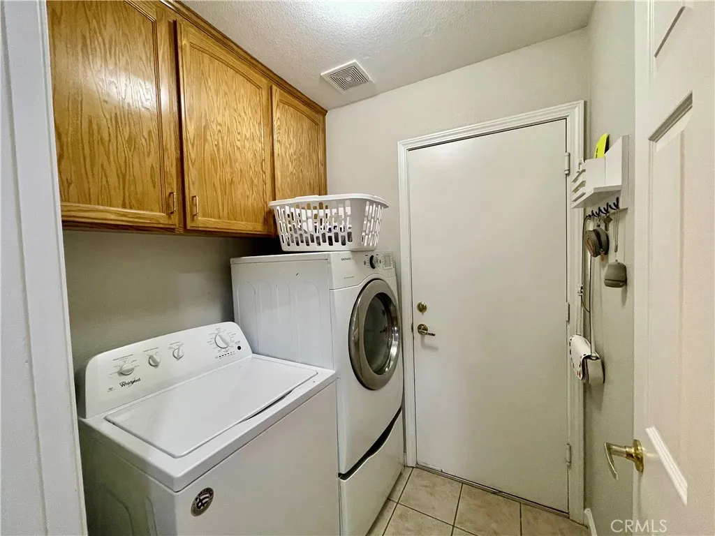 443 S Park, Kerman, California 93630 home-pic-15