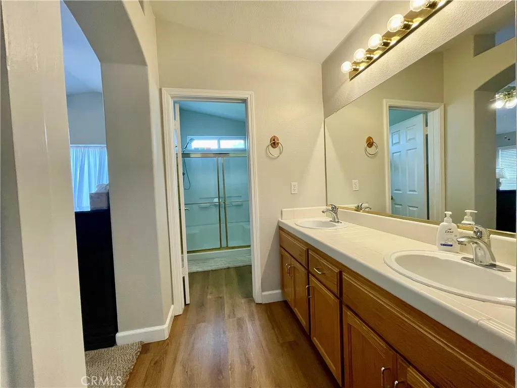443 S Park, Kerman, California 93630 home-pic-19