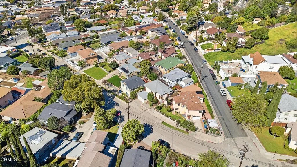 2307 Moss Avenue, Los Angeles, California 90065 home-pic-32