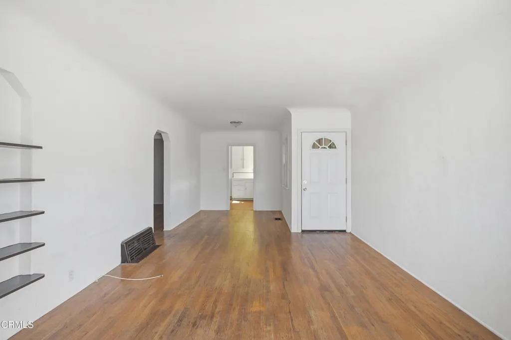 2307 Moss Avenue, Los Angeles, California 90065 home-pic-16