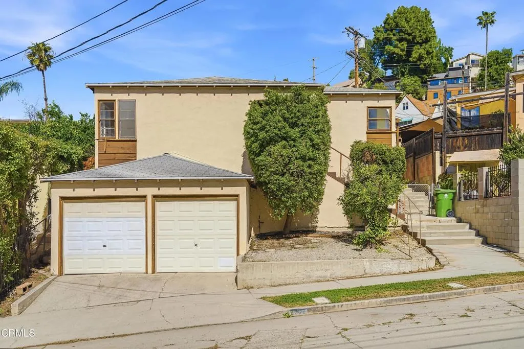 2307 Moss Avenue, Los Angeles, California 90065 home-pic-1