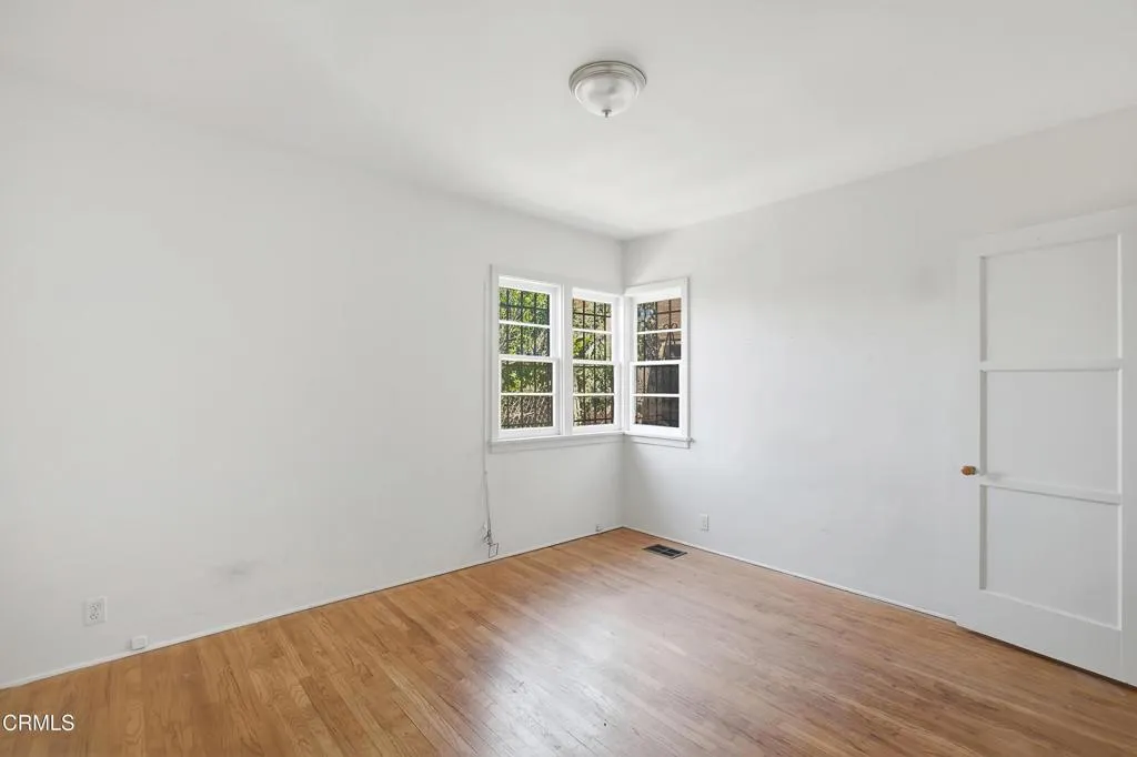2307 Moss Avenue, Los Angeles, California 90065 home-pic-10