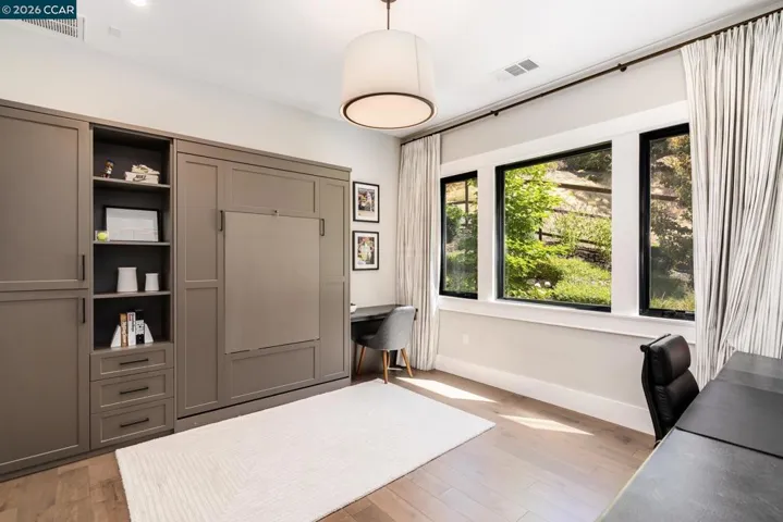 Downstairs Ensuite Bedroom/Office