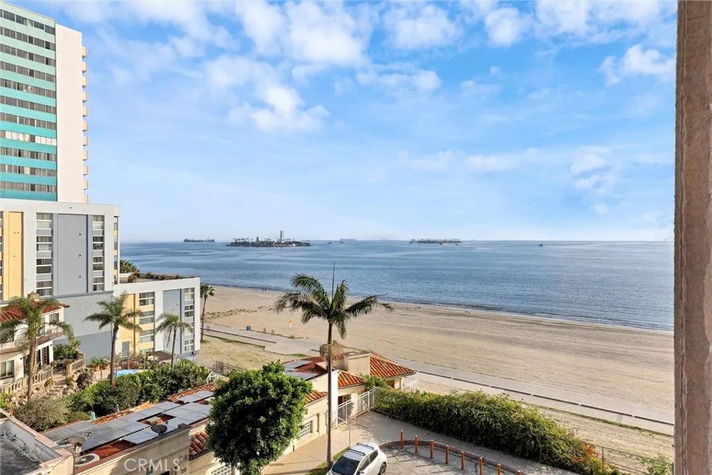 1750 E Ocean Boulevard 503, Long Beach, California 90802 home-pic-37