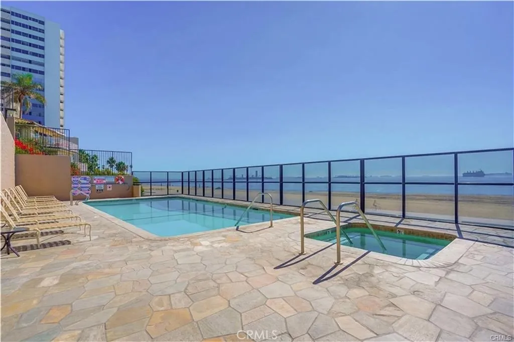 1750 E Ocean Boulevard 503, Long Beach, California 90802 home-pic-23