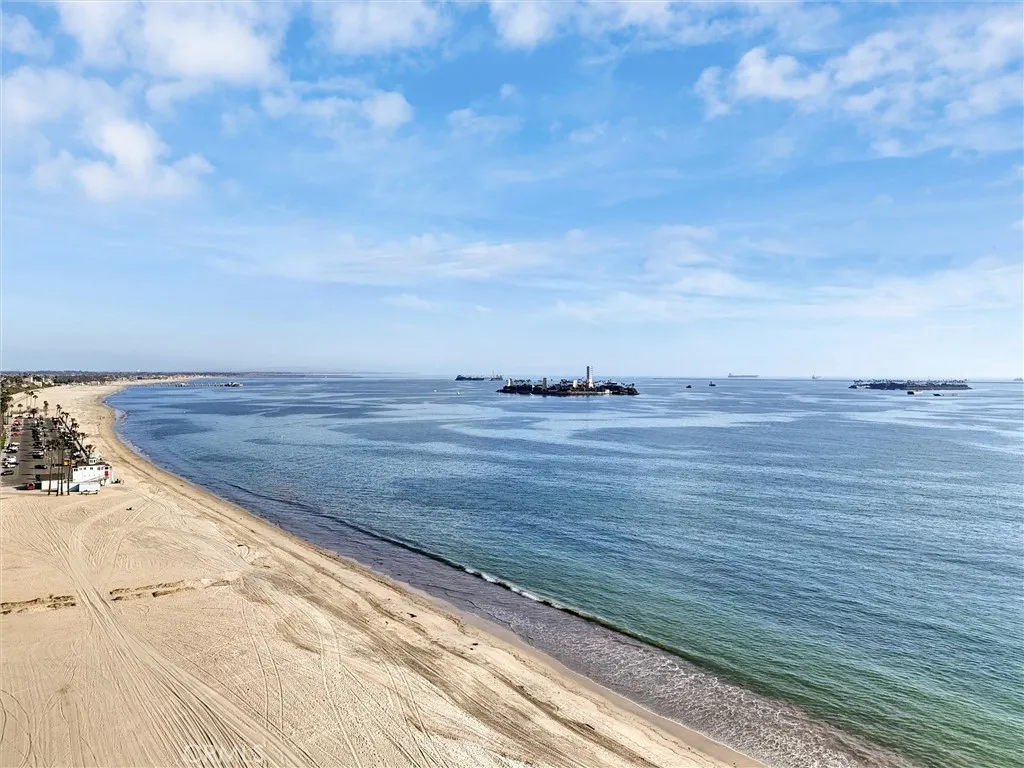 1750 E Ocean Boulevard 503, Long Beach, California 90802 home-pic-38