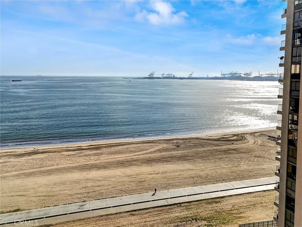 1750 E Ocean Boulevard 503, Long Beach, California 90802 home-pic-39