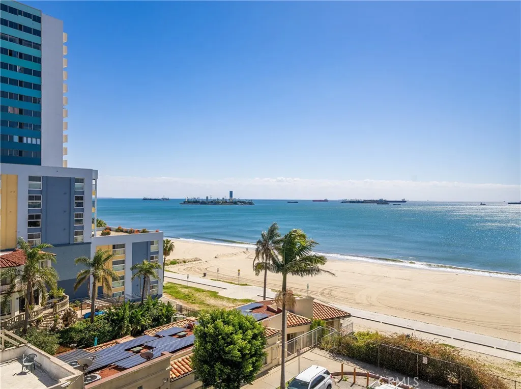 1750 E Ocean Boulevard 503, Long Beach, California 90802 home-pic-2