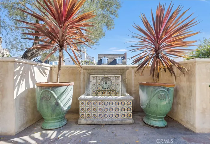 319 Orchid, Corona Del Mar, California 92625