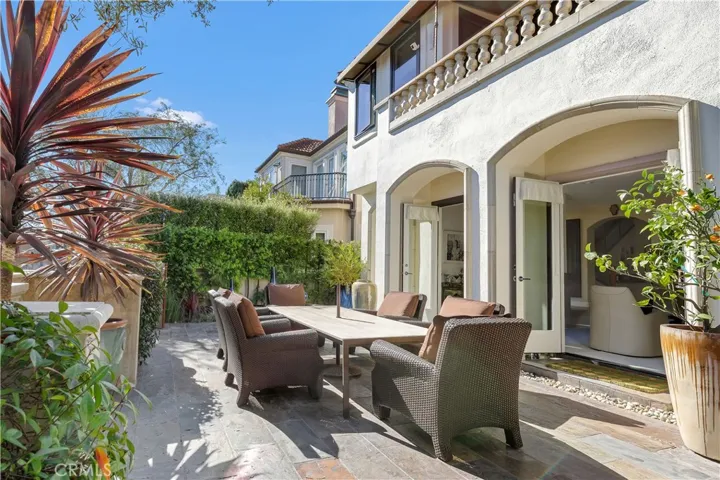 319 Orchid, Corona Del Mar, California 92625