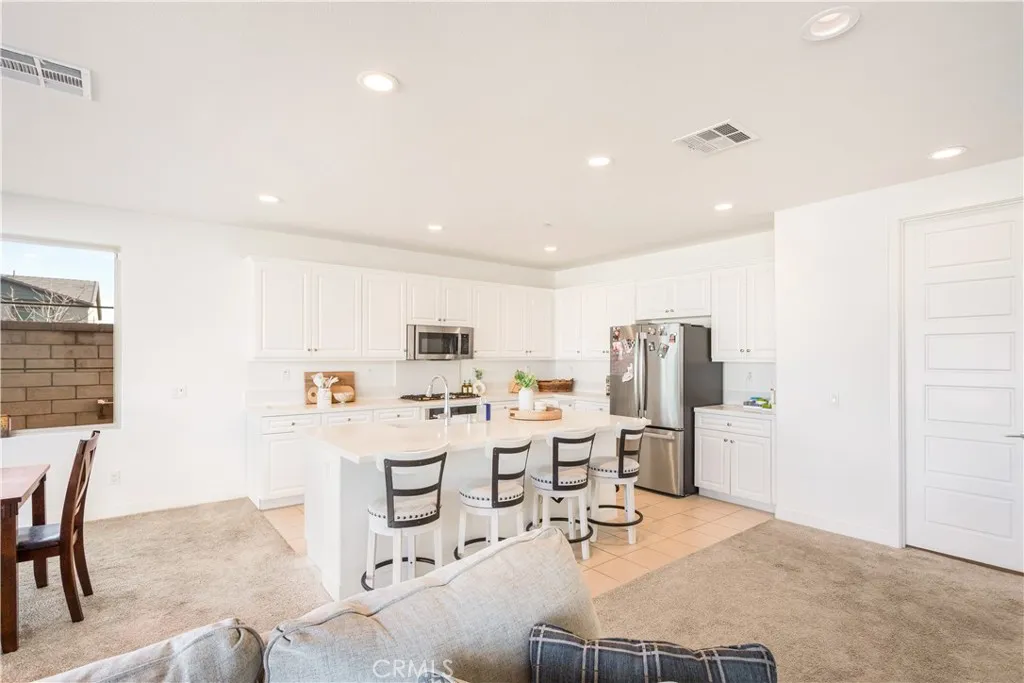 29458 Laredo Circle, Menifee, California 92584 home-pic-12