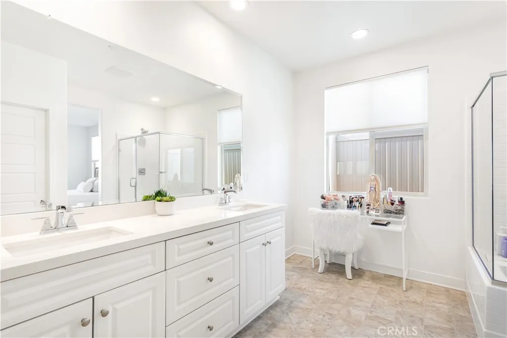 29458 Laredo Circle, Menifee, California 92584 home-pic-22