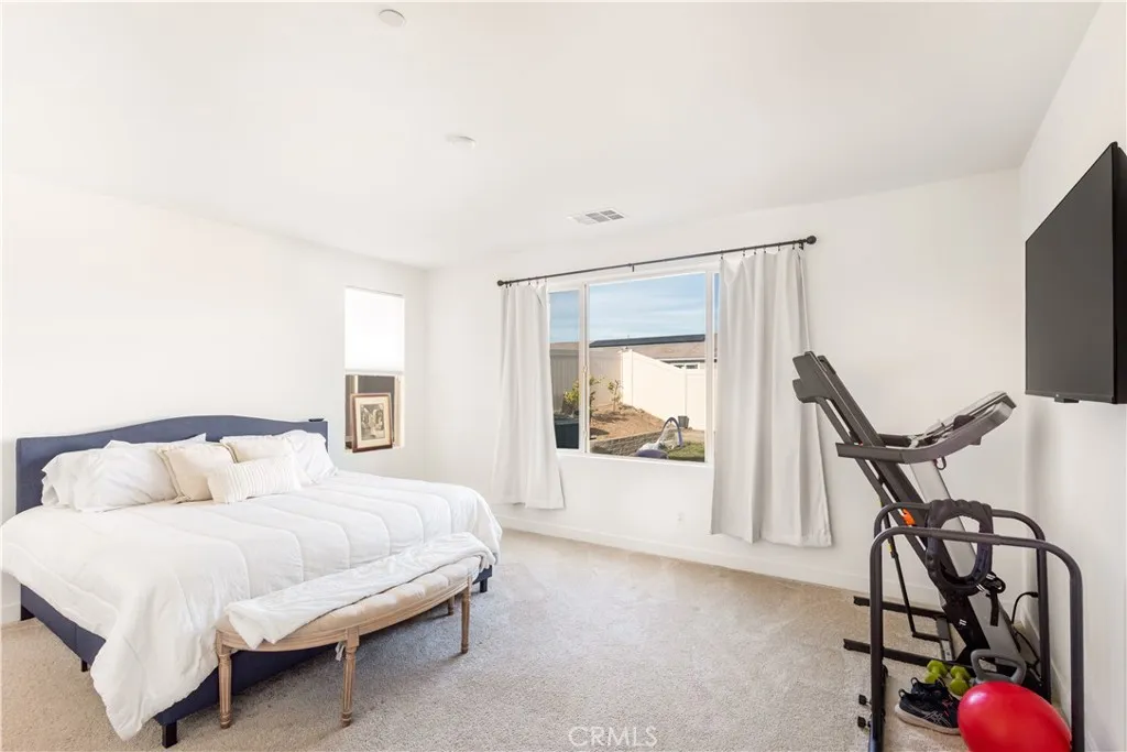 29458 Laredo Circle, Menifee, California 92584 home-pic-19