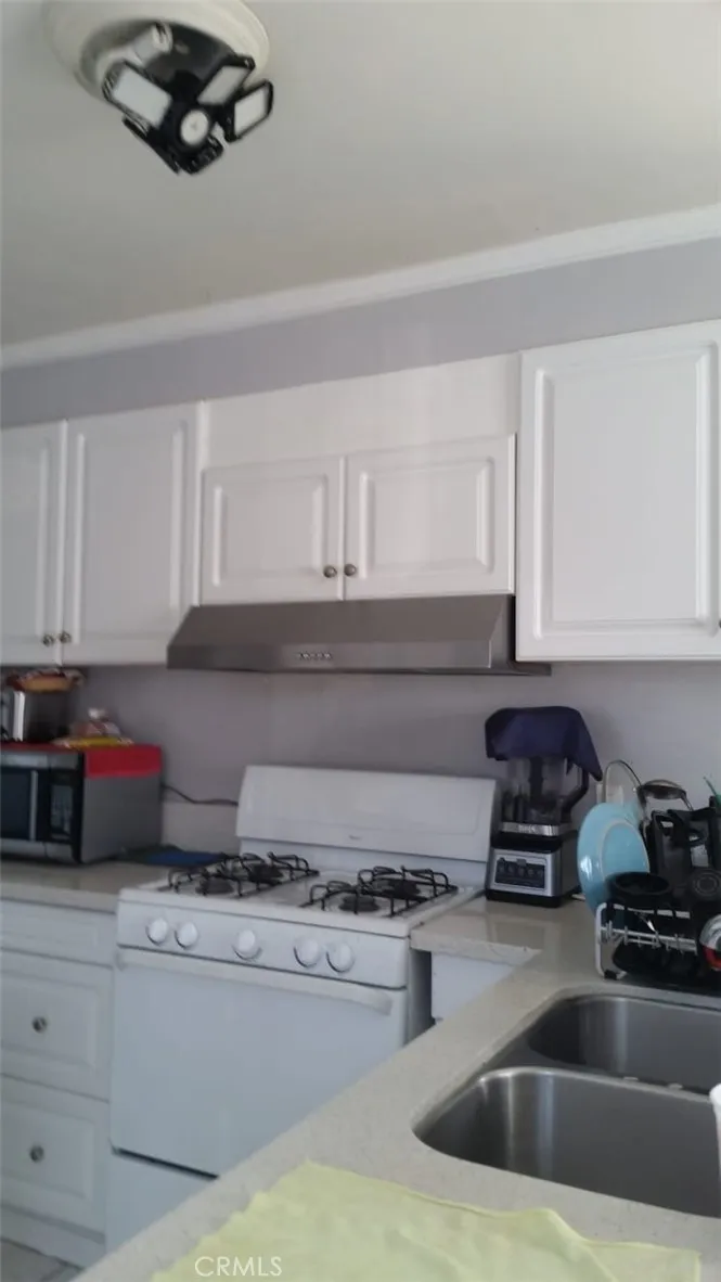 22438 Claretta, Hawaiian Gardens, California 90716 home-pic-2
