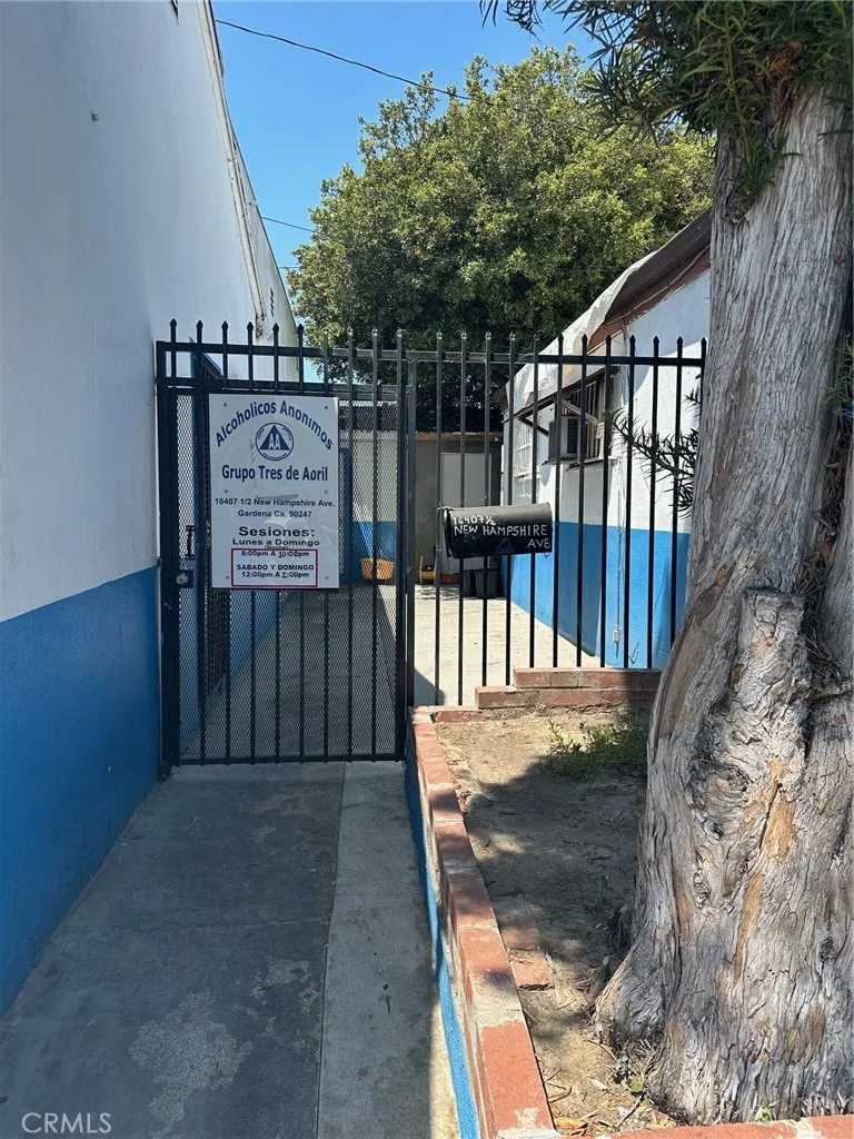Security gate