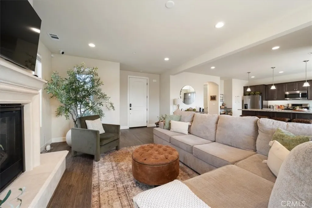 3004 Arezzo, San Luis Obispo, California 93401 home-pic-8