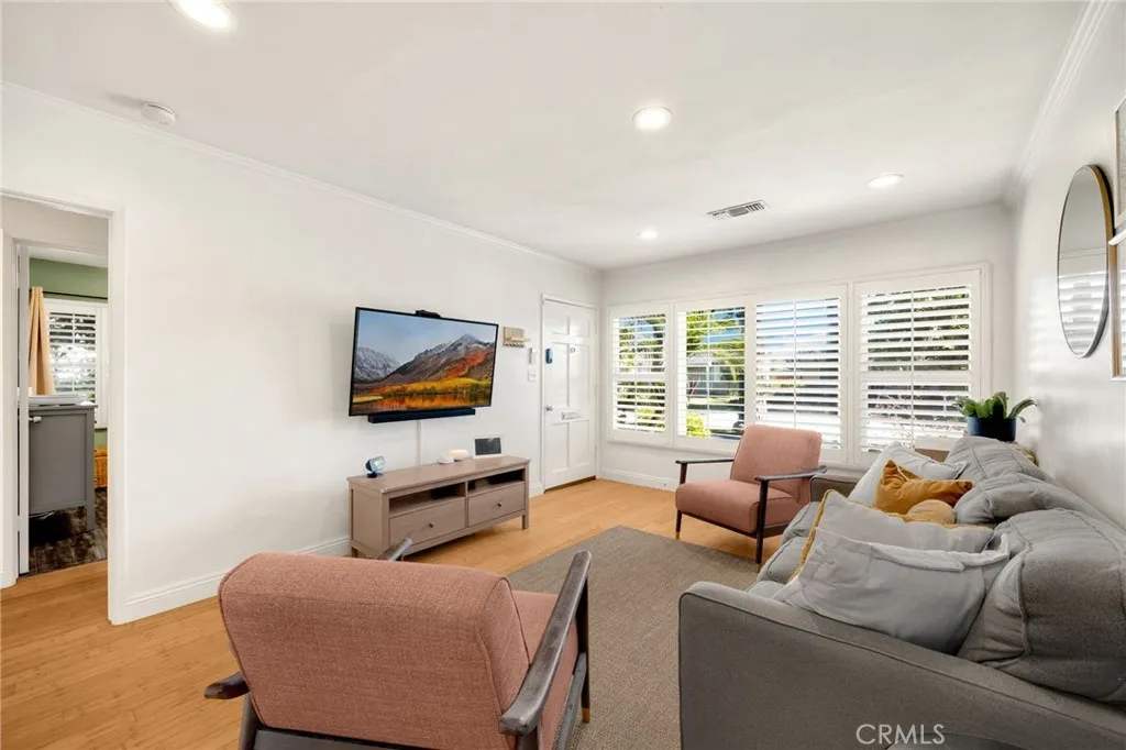 5533 Oliva Avenue, Lakewood, California 90712 home-pic-6