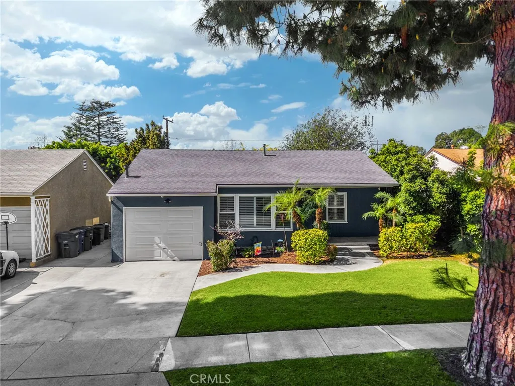 5533 Oliva Avenue, Lakewood, California 90712 home-pic-5