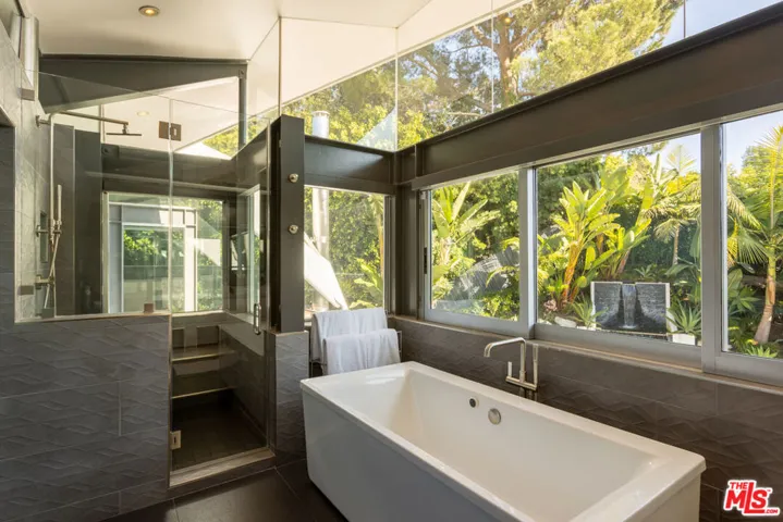 8538 Eastwood Road, Los Angeles, California 90046