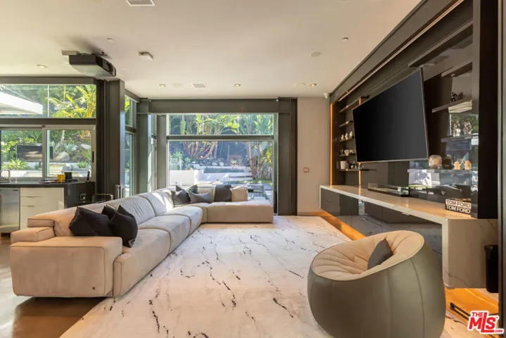 8538 Eastwood Road, Los Angeles, California 90046