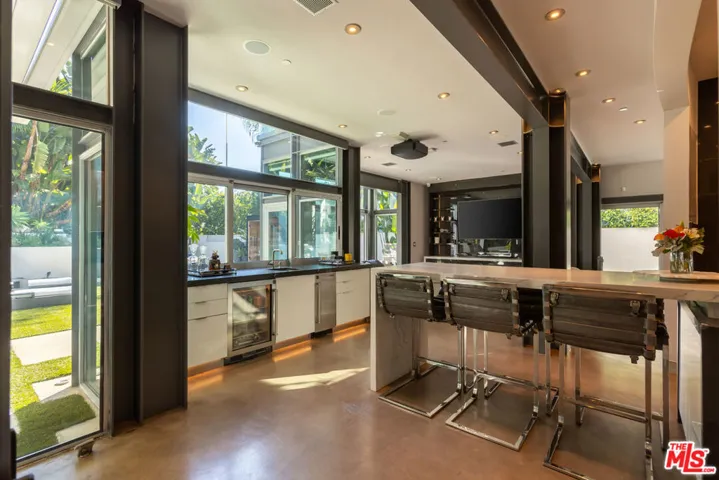8538 Eastwood Road, Los Angeles, California 90046