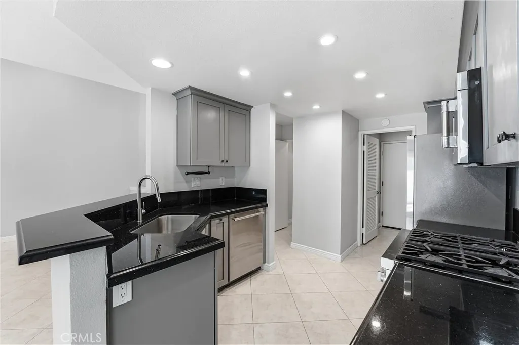 14 Alcoba, Irvine, California 92614 home-pic-7