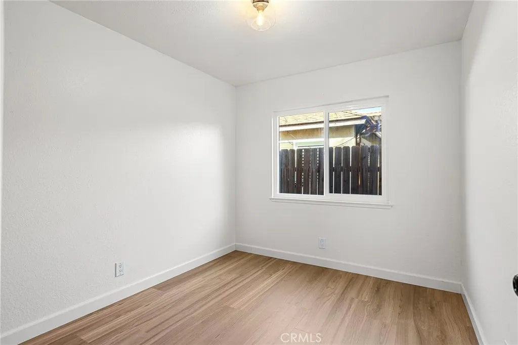 832 Smallwood, Colton, California 92324 home-pic-26