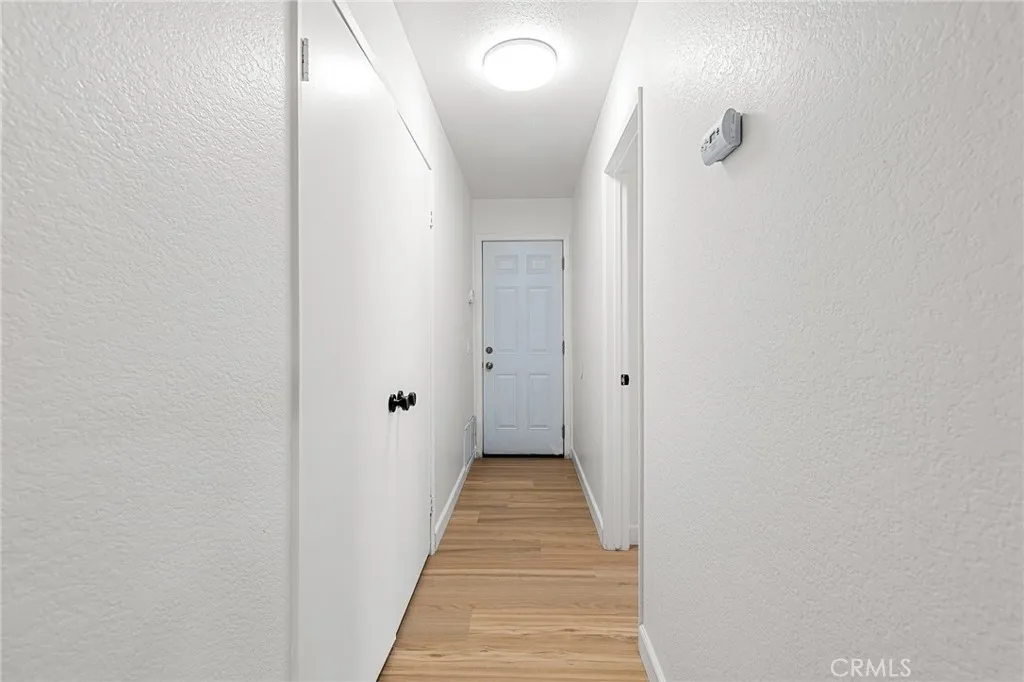 832 Smallwood, Colton, California 92324 home-pic-27