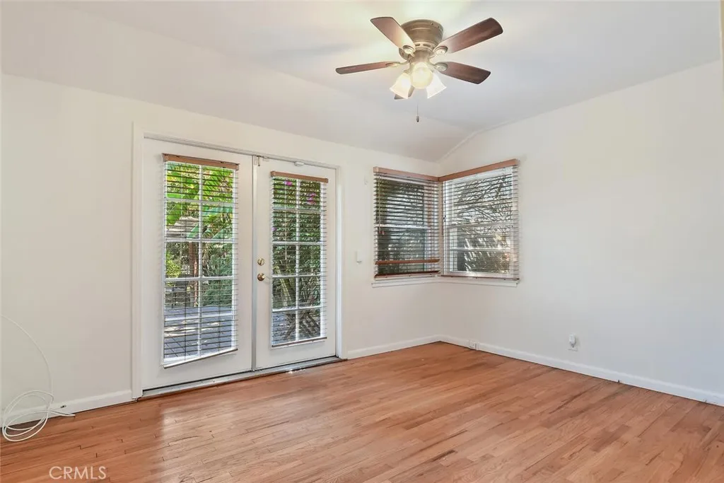 5136 Noble Ave, Sherman Oaks, California 91403 home-pic-16