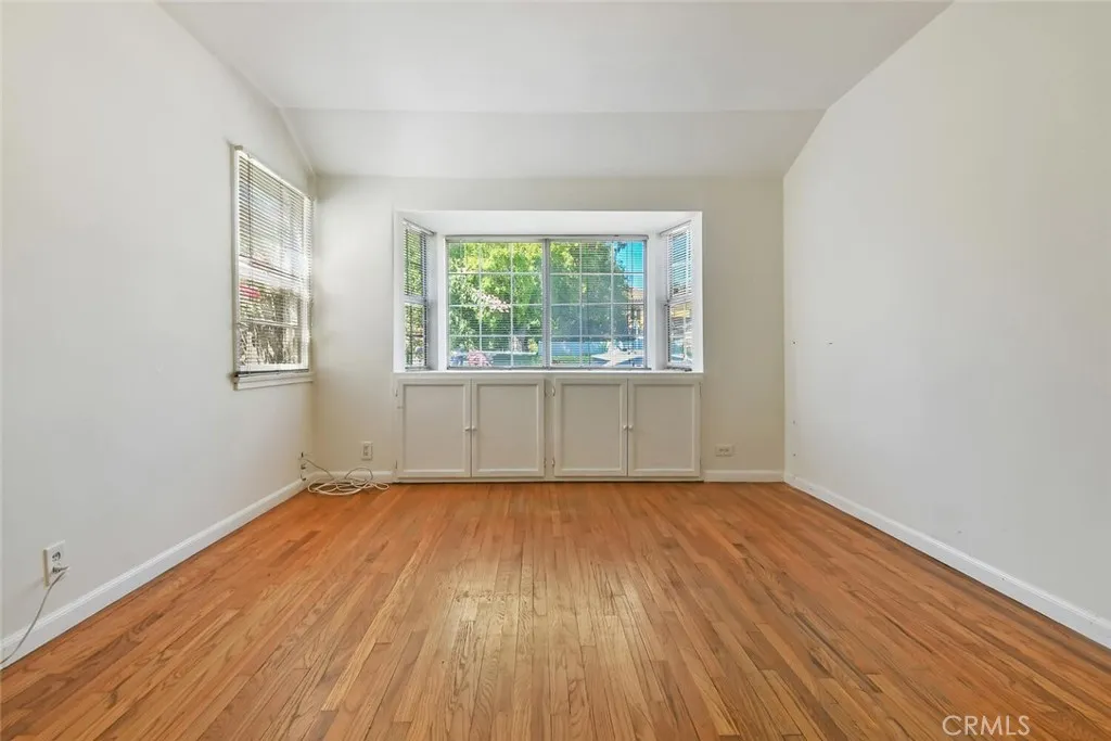 5136 Noble Ave, Sherman Oaks, California 91403 home-pic-20