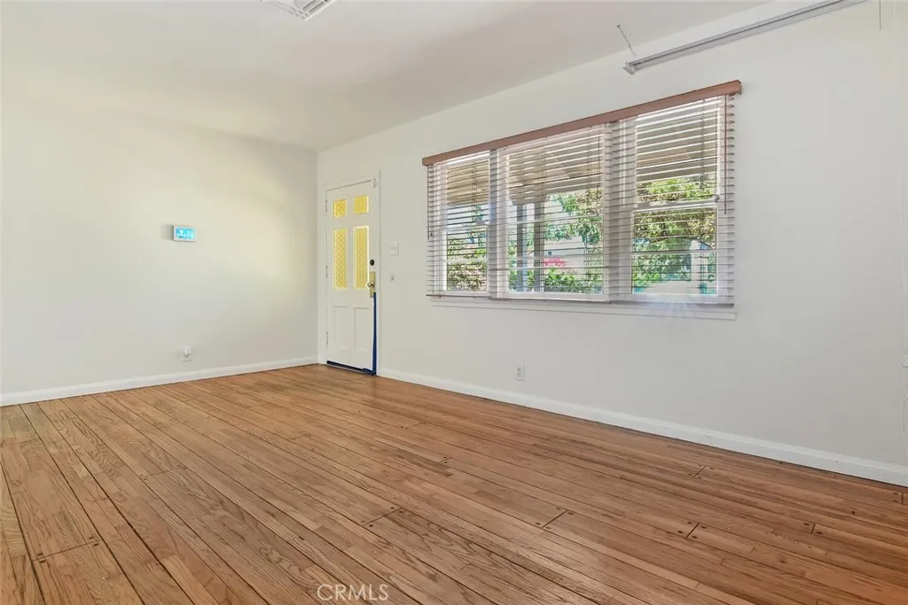 5136 Noble Ave, Sherman Oaks, California 91403 home-pic-24