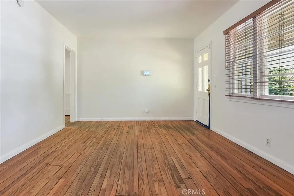 5136 Noble Ave, Sherman Oaks, California 91403 home-pic-25