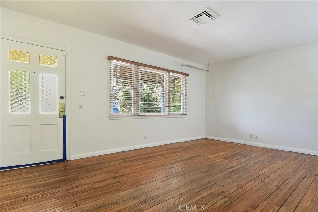 5136 Noble Ave, Sherman Oaks, California 91403 home-pic-22