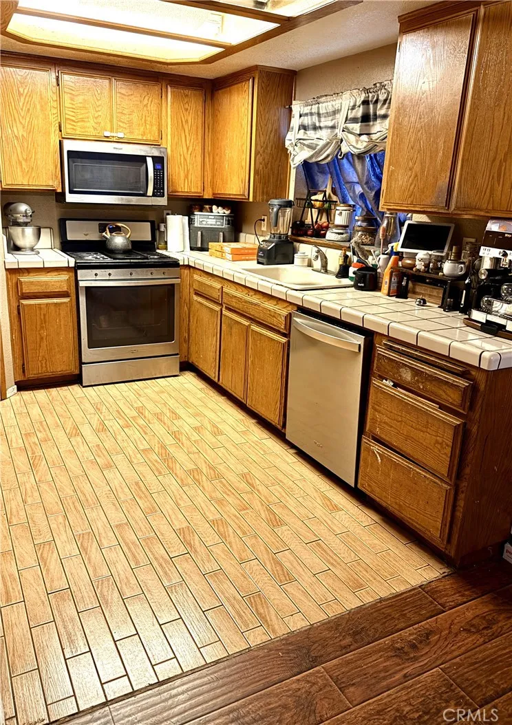 18104 Birch, Hesperia, California 92345 home-pic-6