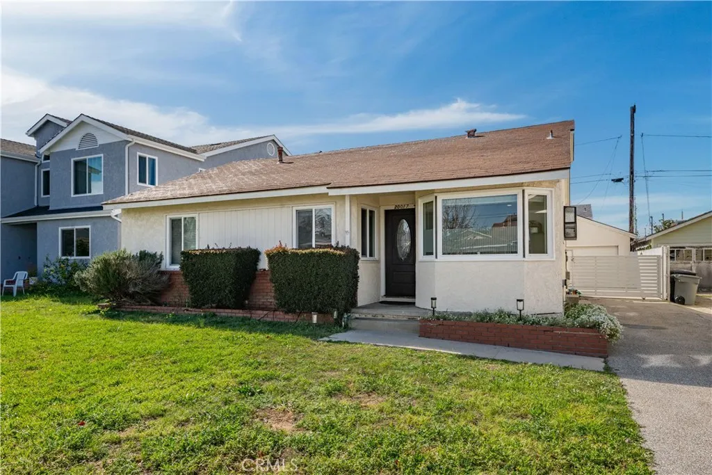 20017 Bernist Avenue, Torrance, California 90503 home-pic-2