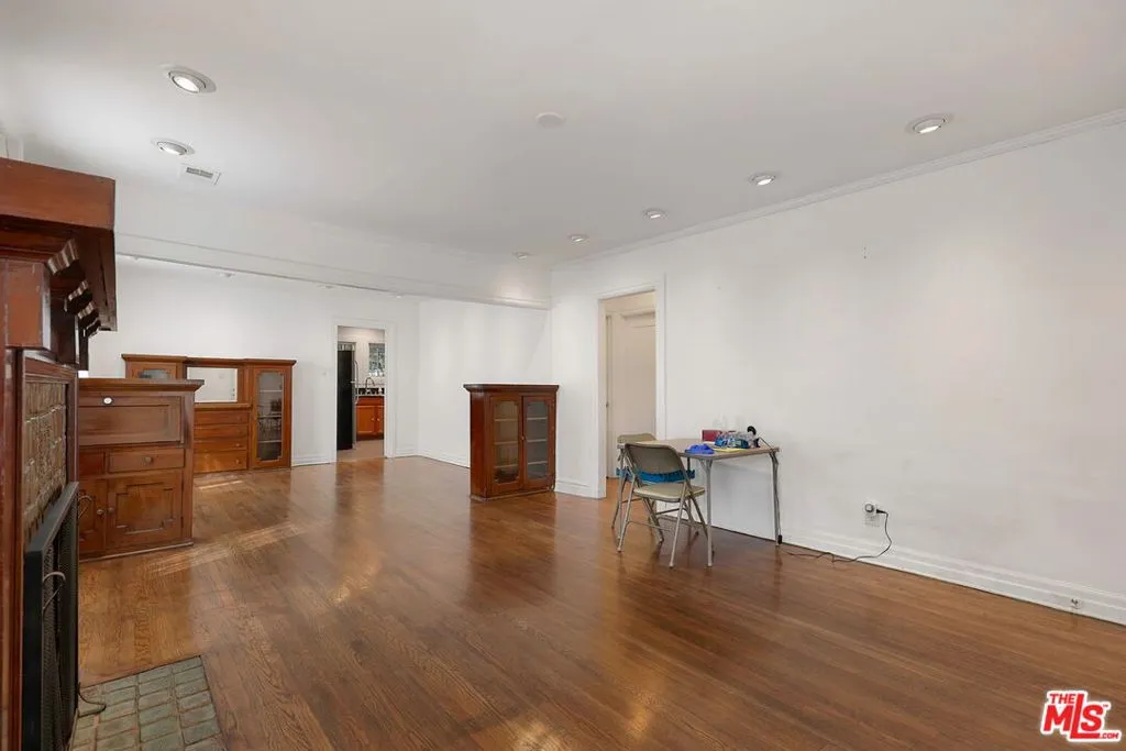 1271 S Mullen Avenue, Los Angeles, California 90019 home-pic-7