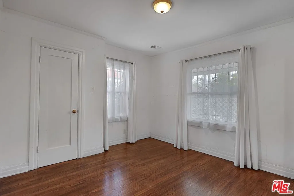 1271 S Mullen Avenue, Los Angeles, California 90019 home-pic-21