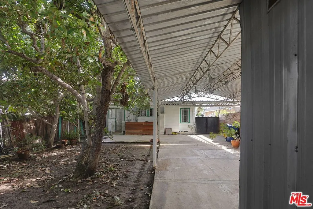 1271 S Mullen Avenue, Los Angeles, California 90019 home-pic-27