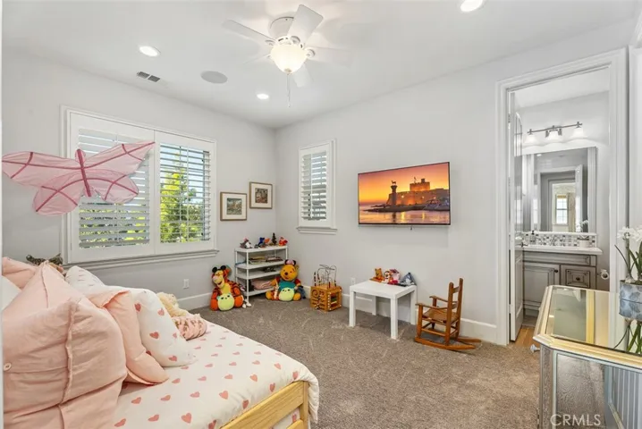 Upstairs bedroom #4